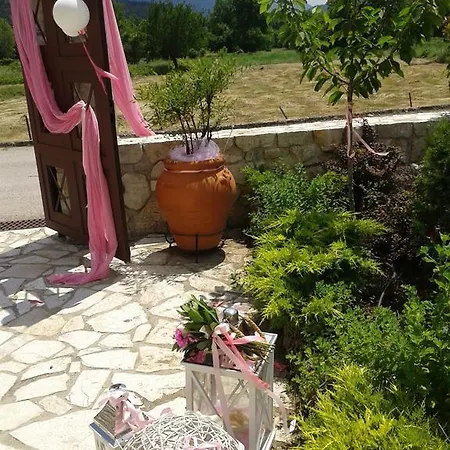 Naiades Guest house Klavsion
